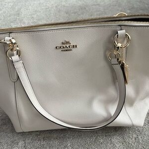 listing-status-banner